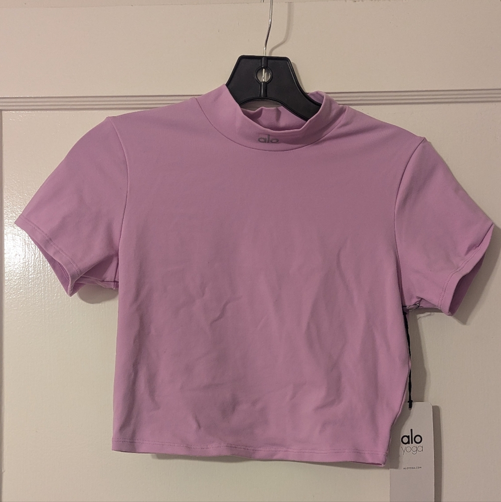 ALO Yoga Lilac Short Sleeve Crop Top